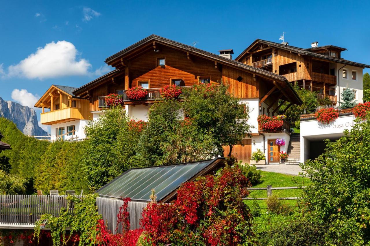 Ciasa Odlana Lägenhet San Cassiano  Exteriör bild